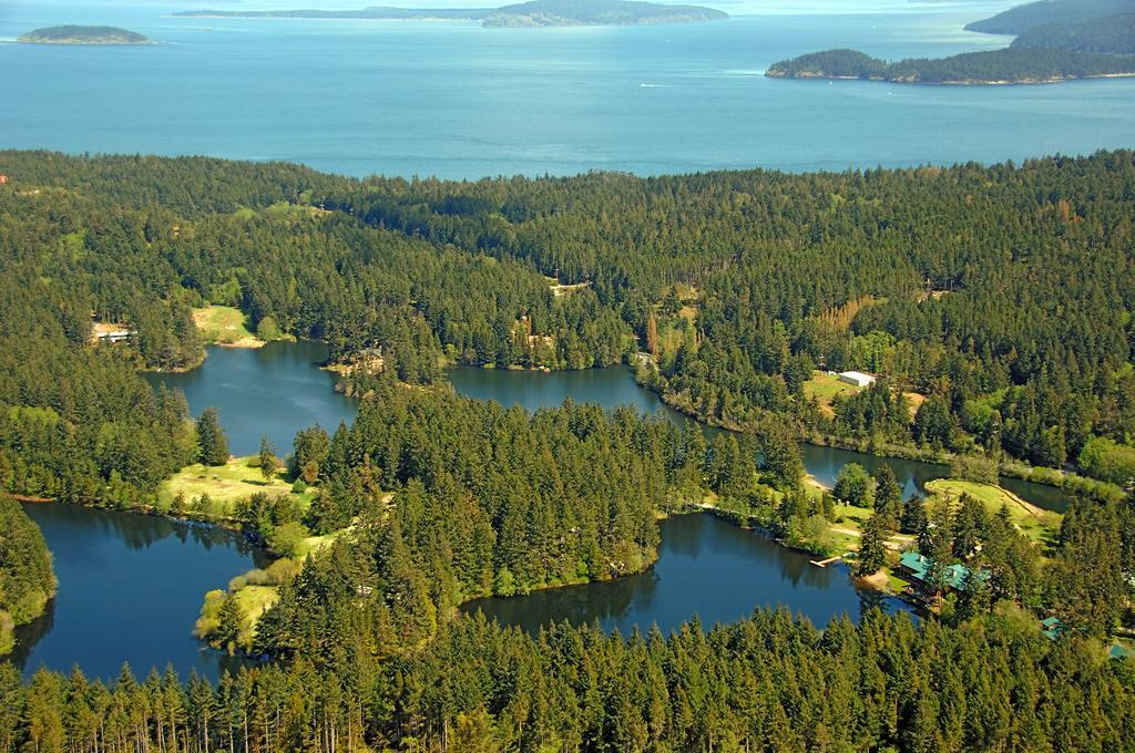 Lakedale Resort At Three Lakes Friday Harbor Bagian luar foto